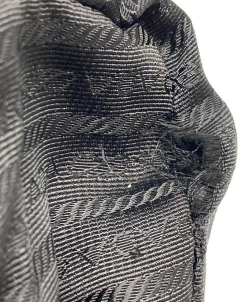 PRADA（プラダ）PRADA (プラダ) 三角プレートショルダーバッグ ブラックの古着・服飾アイテム