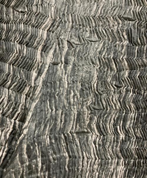 ISSEY MIYAKE（イッセイミヤケ）ISSEY MIYAKE (イッセイミヤケ) プリーツパンツ グレー サイズ:Ⅿの古着・服飾アイテム