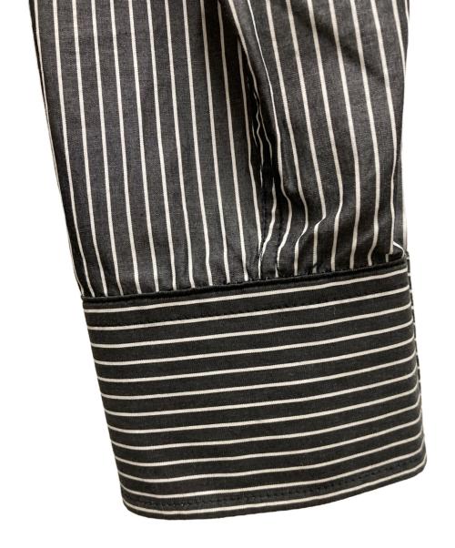 MM6 Maison Margiela（エムエムシックスメゾンマルジェラ）MM6 Maison Margiela (エムエムシックスメゾンマルジェラ) ストライプシャツ グレー サイズ:38の古着・服飾アイテム