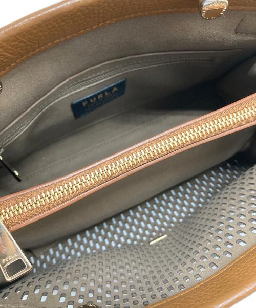 FURLA（フルラ）FURLA (フルラ) パンチング2WAYバッグ ブラウンの古着・服飾アイテム