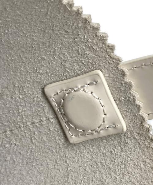 KARA NEW YORK（カラ ニューヨーク）KARA NEW YORK (カラ ニューヨーク) 2wayバケツバッグ ホワイトの古着・服飾アイテム