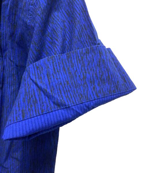 ISSEY MIYAKE MEN（イッセイミヤケメン）ISSEY MIYAKE MEN (イッセイミヤケメン) ストライプ織S/Sシャツ ブルー サイズ:2の古着・服飾アイテム