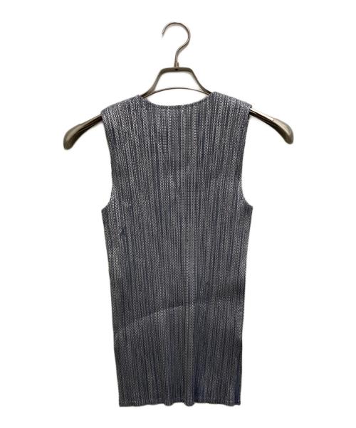 PLEATS PLEASE（プリーツプリーズ）PLEATS PLEASE (プリーツプリーズ) ノースリーブメタリックプリーツカットソー シルバー サイズ:3の古着・服飾アイテム
