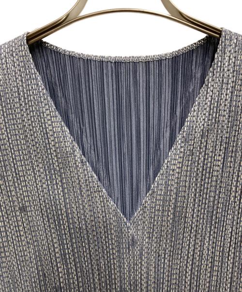 PLEATS PLEASE（プリーツプリーズ）PLEATS PLEASE (プリーツプリーズ) ノースリーブメタリックプリーツカットソー シルバー サイズ:3の古着・服飾アイテム