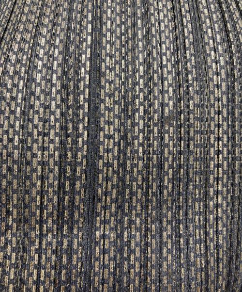 PLEATS PLEASE（プリーツプリーズ）PLEATS PLEASE (プリーツプリーズ) ノースリーブメタリックプリーツカットソー シルバー サイズ:3の古着・服飾アイテム