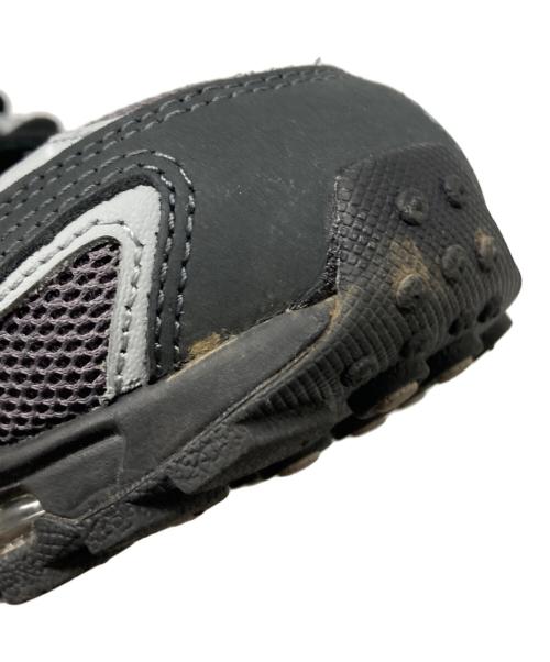 NIKE（ナイキ）NIKE (ナイキ) SHOXRIDE 2 LT グレー サイズ:US 9 1/2の古着・服飾アイテム