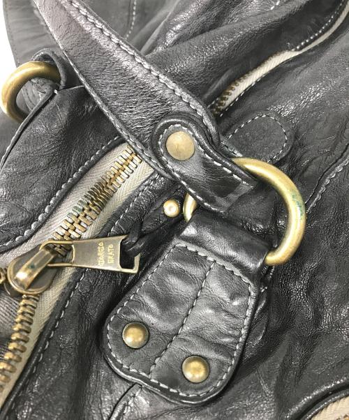 GIORGIO BRATO（ジョルジョブラッド）GIORGIO BRATO (ジョルジョブラッド) レザーワンショルダーバッグ ブラックの古着・服飾アイテム