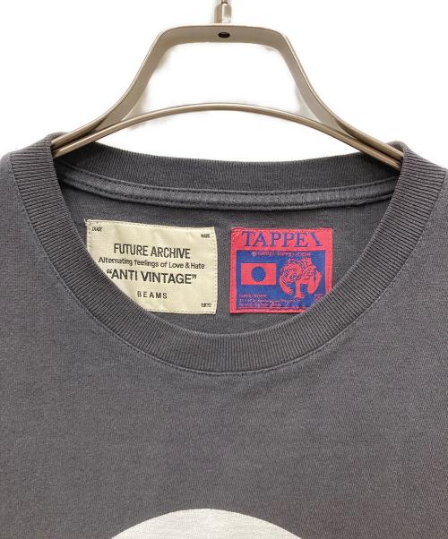 BEAMS（ビームス）BEAMS (ビームス) TAPPEI (タッペイ) コラボプリントTシャツ グレー サイズ:Ⅿの古着・服飾アイテム