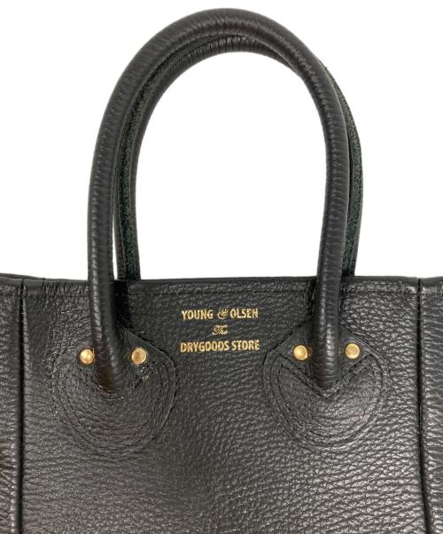 YOUNG & OLSEN The DRYGOODS STORE（ヤングアンドオルセン ザ ドライグッズストア）YOUNG & OLSEN The DRYGOODS STORE (ヤングアンドオルセン ザ ドライグッズストア) EMBOSSED LEATHER TOTE XS ブラックの古着・服飾アイテム