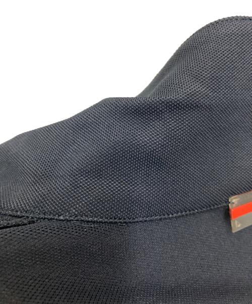 PRADA SPORTS（プラダスポーツ）PRADA SPORTS (プラダスポーツ) ハーフジップポロシャツ ブラック サイズ:Mの古着・服飾アイテム