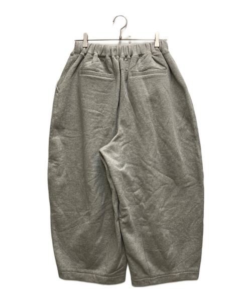 HARVESTY（ハーベスティー）HARVESTY (ハーベスティー) SILKETE FLEECE CROPPED EASY CIRCUS PANTS グレー サイズ:2 未使用品の古着・服飾アイテム