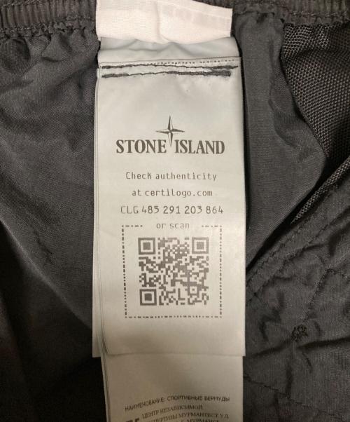 STONE ISLAND（ストーンアイランド）STONE ISLAND (ストーンアイランド) ガーメントダイナイロンメタルシャーリングショーツ ブラック サイズ:Ｗ30の古着・服飾アイテム