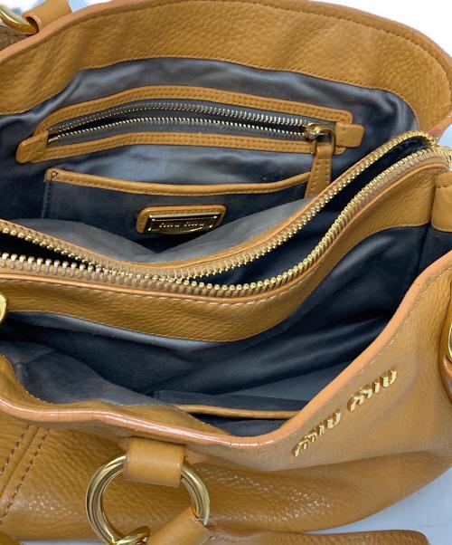 MIU MIU（ミュウミュウ）MIU MIU (ミュウミュウ) vitellocaribu ブラウンの古着・服飾アイテム