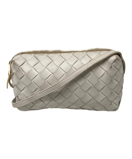 BOTTEGA VENETA（ボッテガベネタ）BOTTEGA VENETA (ボッテガベネタ) イントレチャートショルダーバッグ ホワイトの古着・服飾アイテム