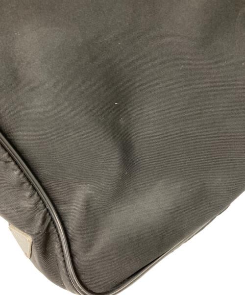 PRADA（プラダ）PRADA (プラダ) ナイロンボディバッグ ブラックの古着・服飾アイテム