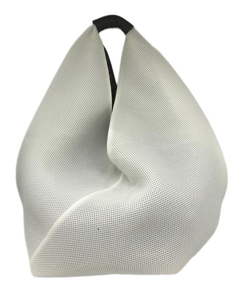 MM6 Maison Margiela（エムエムシックスメゾンマルジェラ）MM6 Maison Margiela (エムエムシックスメゾンマルジェラ) ジャパニーズメッシュトートバッグ ホワイトの古着・服飾アイテム