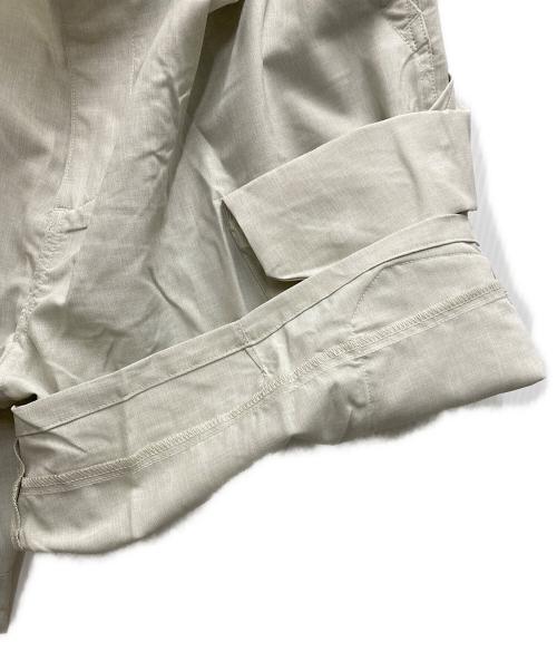 meanswhile（ミーンズワイル）meanswhile (ミーンズワイル) Luggage Cargo Shorts ベージュ サイズ:4の古着・服飾アイテム