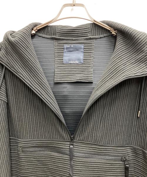 meanswhile（ミーンズワイル）meanswhile (ミーンズワイル) Uneven Fabric Anorak Parka グレー サイズ:3の古着・服飾アイテム