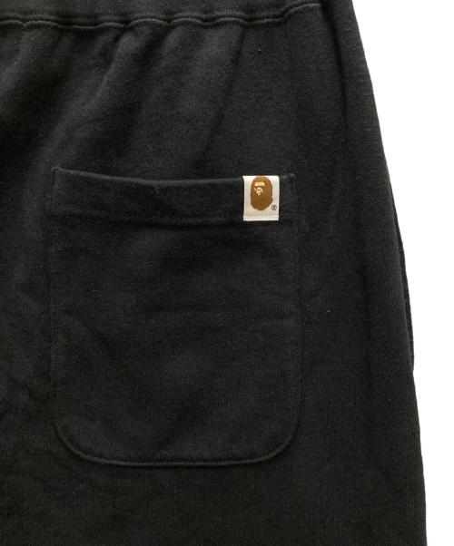 A BATHING APE（ア ベイシング エイプ）A BATHING APE (ア ベイシング エイプ) COLLEGE WIDE FIT SWEAT PANTS ブラック サイズ:Mの古着・服飾アイテム