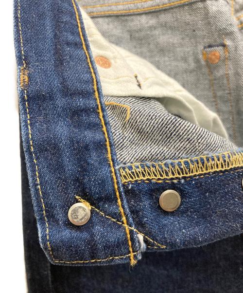 LEVI'S（リーバイス）LEVI'S (リーバイス) 501XX 1955年復刻90's デニムパンツ インディゴ サイズ:Ｗ32の古着・服飾アイテム