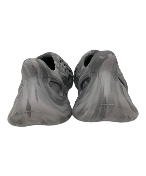 adidas（アディダス）adidas (アディダス) YEEZY Foam Runner GRANITE グレー サイズ:27.5cmの古着・服飾アイテム