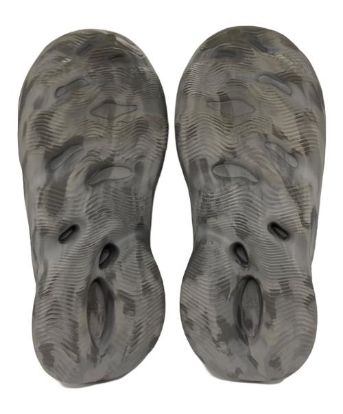 adidas（アディダス）adidas (アディダス) YEEZY Foam Runner GRANITE グレー サイズ:27.5cmの古着・服飾アイテム