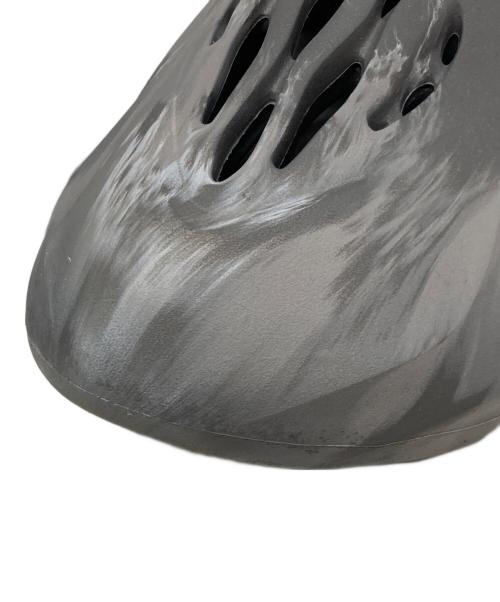 adidas（アディダス）adidas (アディダス) YEEZY Foam Runner GRANITE グレー サイズ:27.5cmの古着・服飾アイテム