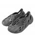 adidas（アディダス）の古着「YEEZY Foam Runner GRANITE」｜グレー