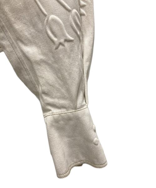 Mame Kurogouchi（マメクロゴウチ）mame kurogouchi (マメクロゴウチ) Floral Embossed Short Denim Jacket ホワイト サイズ:1の古着・服飾アイテム