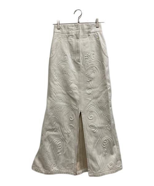 Mame Kurogouchi（マメクロゴウチ）mame kurogouchi (マメクロゴウチ) Floral Embossed Denim Skirt ホワイト サイズ:1の古着・服飾アイテム