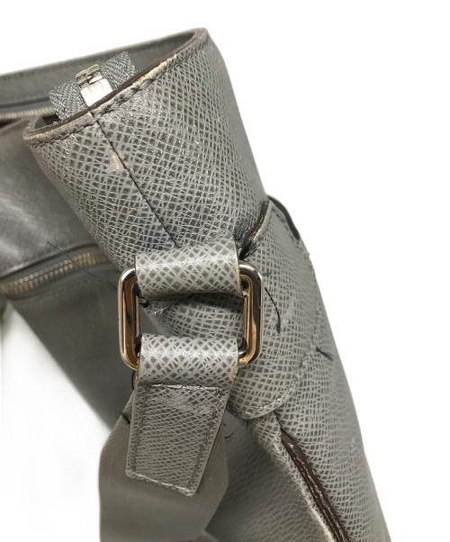 LOUIS VUITTON（ルイ ヴィトン）LOUIS VUITTON (ルイ ヴィトン) イガ サシャ ショルダーバッグの古着・服飾アイテム