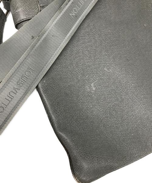 LOUIS VUITTON（ルイ ヴィトン）LOUIS VUITTON (ルイ ヴィトン) イガ サシャ ショルダーバッグの古着・服飾アイテム