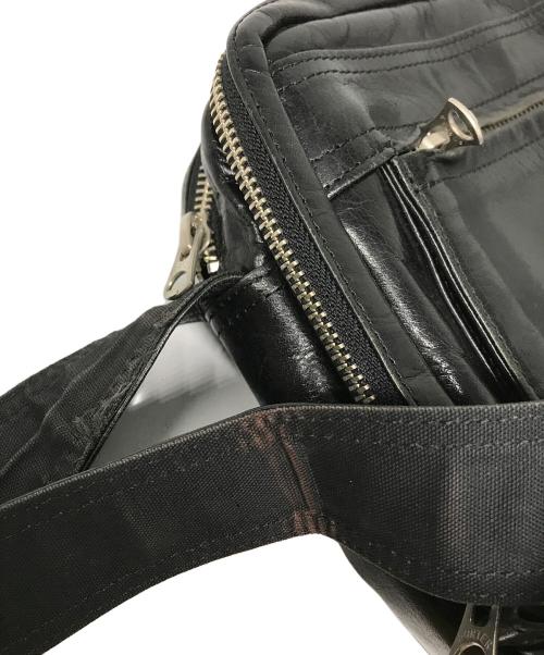 PORTER（ポーター）PORTER (ポーター) スクエアレザーショルダーバッグ ブラックの古着・服飾アイテム