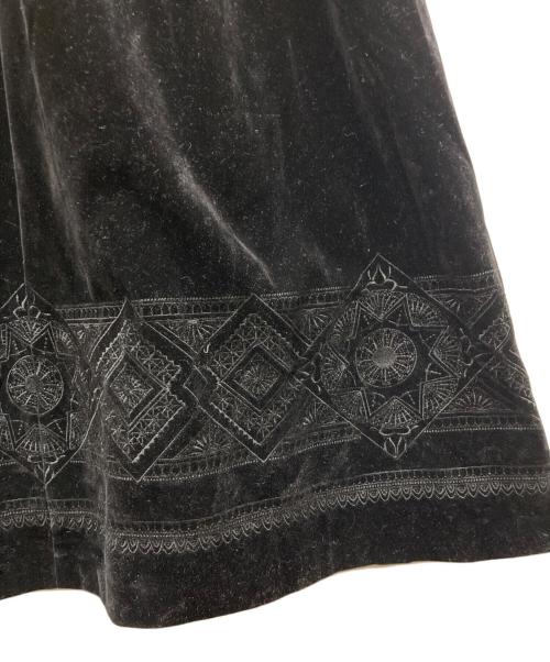 HER LIP TO（ハーリップトゥ）HER LIP TO (ハーリップトゥ) Embroidered Velour Midi Dress ブラック サイズ:Mの古着・服飾アイテム