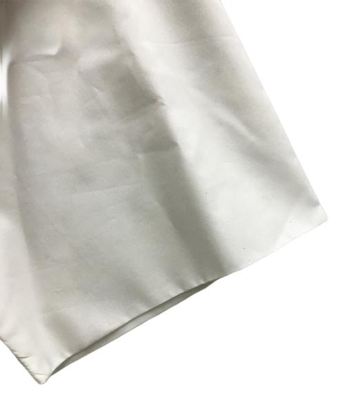 ENFOLD（エンフォルド）ENFOLD (エンフォルド) HIGH-NECK SHIRT-SLEEVE T-SHIRT ホワイト サイズ:38の古着・服飾アイテム