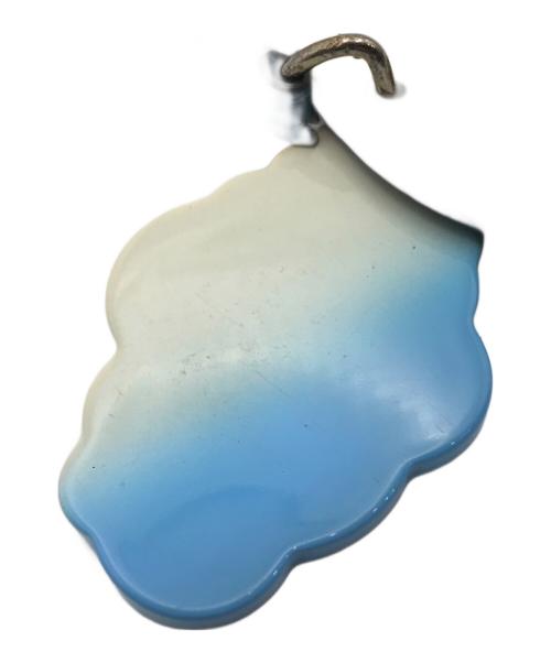 DELVAUX（デルヴォー）DELVAUX (デルヴォー) ムーンチャーム ホワイト×ブルー×ブラックの古着・服飾アイテム