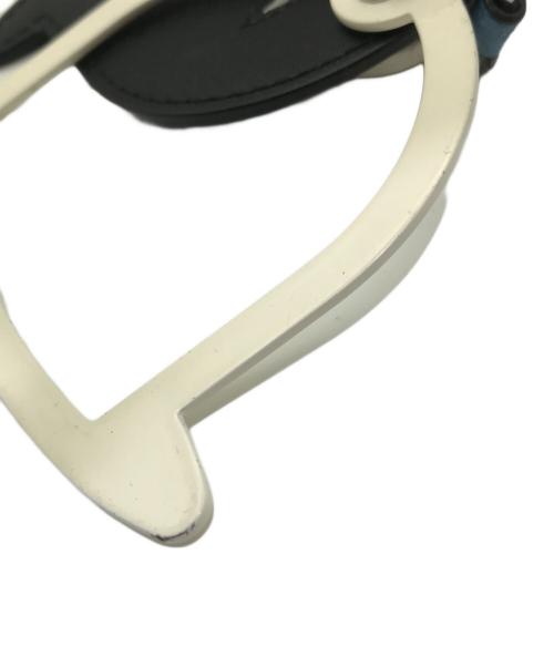 DELVAUX（デルヴォー）DELVAUX (デルヴォー) ムーンチャーム ホワイト×ブルー×ブラックの古着・服飾アイテム