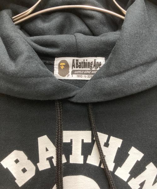 A BATHING APE（ア ベイシング エイプ）A BATHING APE (ア ベイシング エイプ) ドッキングニットパーカー ブラック×レッド サイズ:XSの古着・服飾アイテム