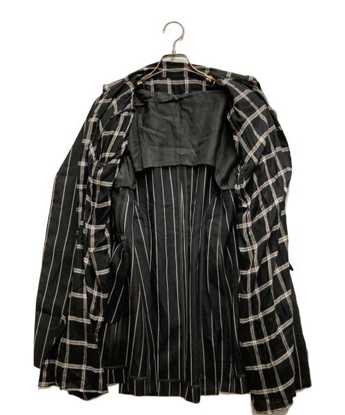 Maison MIHARA YASUHIRO（メゾン ミハラ ヤスヒロ）Maison MIHARA YASUHIRO (メゾン ミハラ ヤスヒロ) シャツレイヤードストライプジャケット ブラック サイズ:38の古着・服飾アイテム