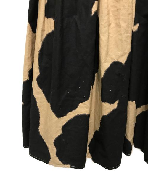 Maison MIHARA YASUHIRO（メゾン ミハラ ヤスヒロ）Maison MIHARA YASUHIRO (メゾン ミハラ ヤスヒロ) ホルスタインフレアスカート ブラック×ベージュ サイズ:36の古着・服飾アイテム