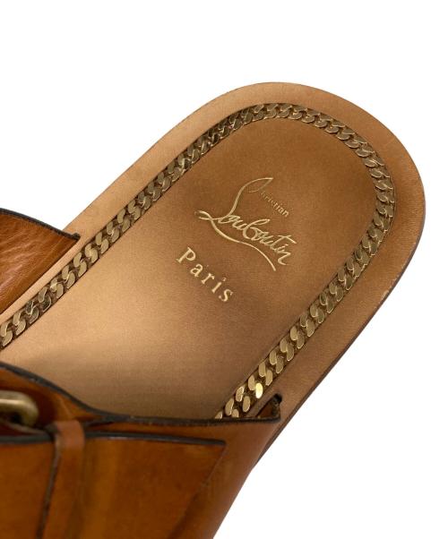 Christian Louboutin（クリスチャン・ルブタン）Christian Louboutin (クリスチャン・ルブタン) レザーフラットサンダル ブラウン サイズ:43の古着・服飾アイテム