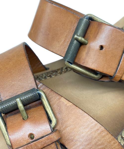 Christian Louboutin（クリスチャン・ルブタン）Christian Louboutin (クリスチャン・ルブタン) レザーフラットサンダル ブラウン サイズ:43の古着・服飾アイテム