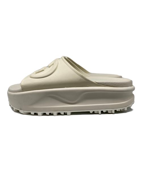 GUCCI（グッチ）GUCCI (グッチ) インターロッキングG スライドサンダル ホワイト サイズ:38の古着・服飾アイテム