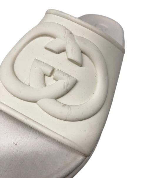 GUCCI（グッチ）GUCCI (グッチ) インターロッキングG スライドサンダル ホワイト サイズ:38の古着・服飾アイテム