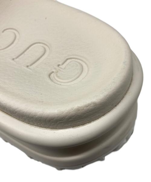 GUCCI（グッチ）GUCCI (グッチ) インターロッキングG スライドサンダル ホワイト サイズ:38の古着・服飾アイテム