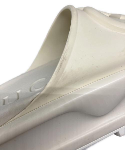 GUCCI（グッチ）GUCCI (グッチ) インターロッキングG スライドサンダル ホワイト サイズ:38の古着・服飾アイテム