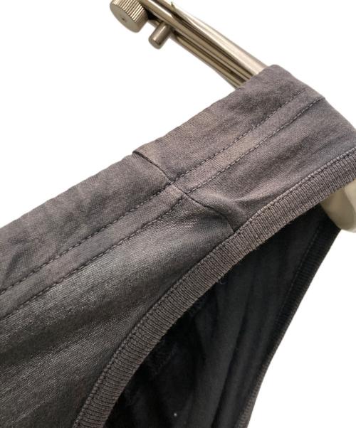 MM6 Maison Margiela（エムエムシックスメゾンマルジェラ）MM6 Maison Margiela (エムエムシックスメゾンマルジェラ) デザインキャミソールブラウス ブラック サイズ:Sの古着・服飾アイテム