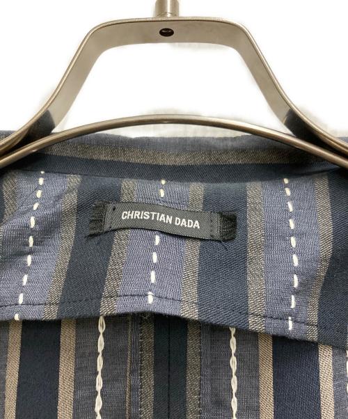 CHRISTIAN DADA（クリスチャンダダ）CHRISTIAN DADA (クリスチャンダダ) デザイン加工ストライプテーラードジャケット グレー×ネイビー サイズ:46の古着・服飾アイテム