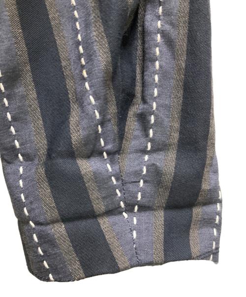 CHRISTIAN DADA（クリスチャンダダ）CHRISTIAN DADA (クリスチャンダダ) デザイン加工ストライプテーラードジャケット グレー×ネイビー サイズ:46の古着・服飾アイテム