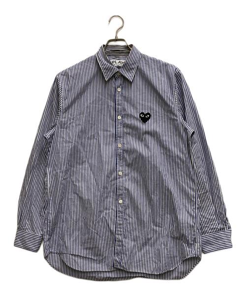 PLAY COMME des GARCONS（プレイコムデギャルソン）PLAY COMME des GARCONS (プレイコムデギャルソン) ハートワッペンストライプシャツ ブルー×ホワイト サイズ:Ⅿの古着・服飾アイテム
